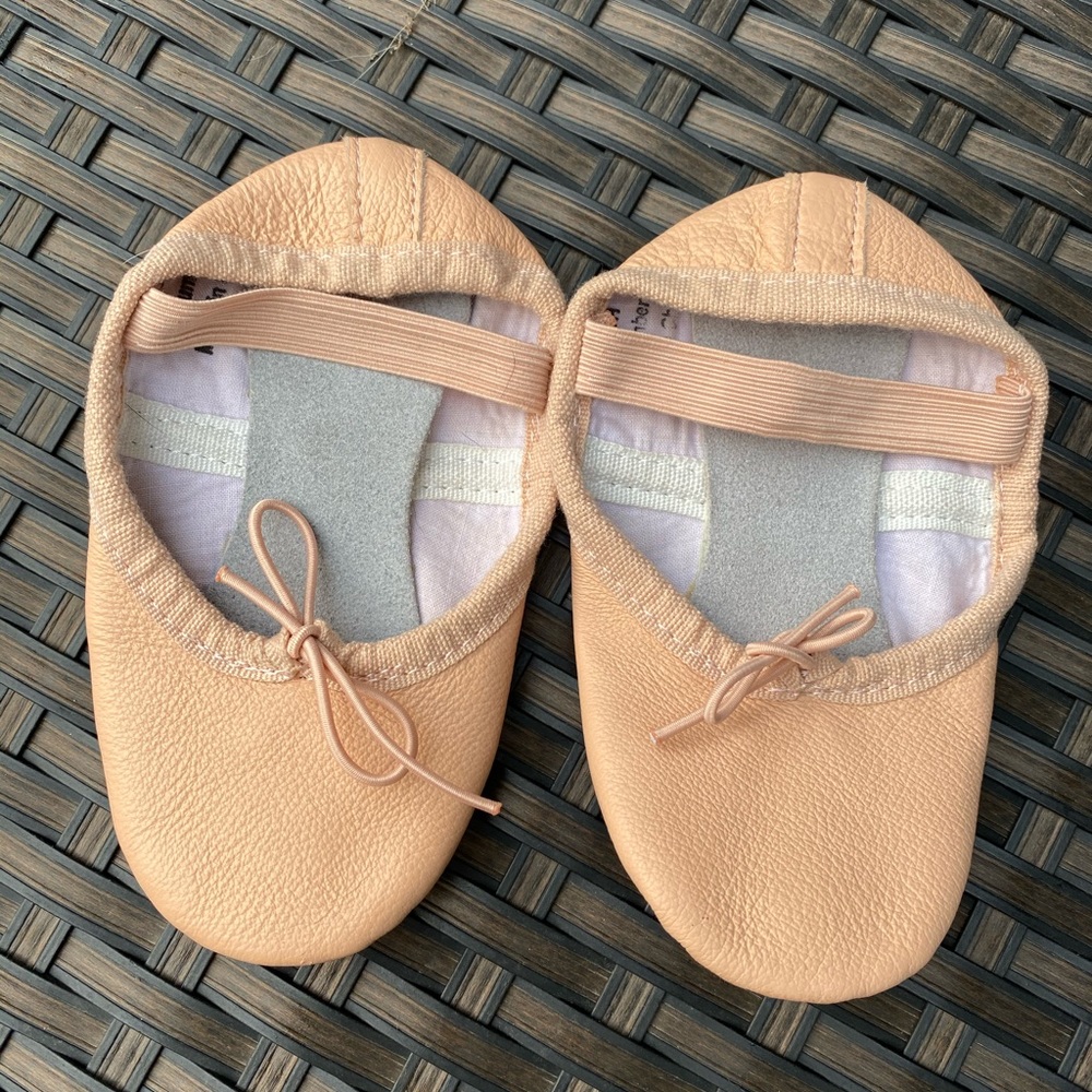NWOT ballet slippers!